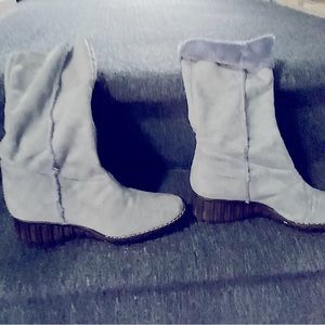 Super soft boots.Suede
